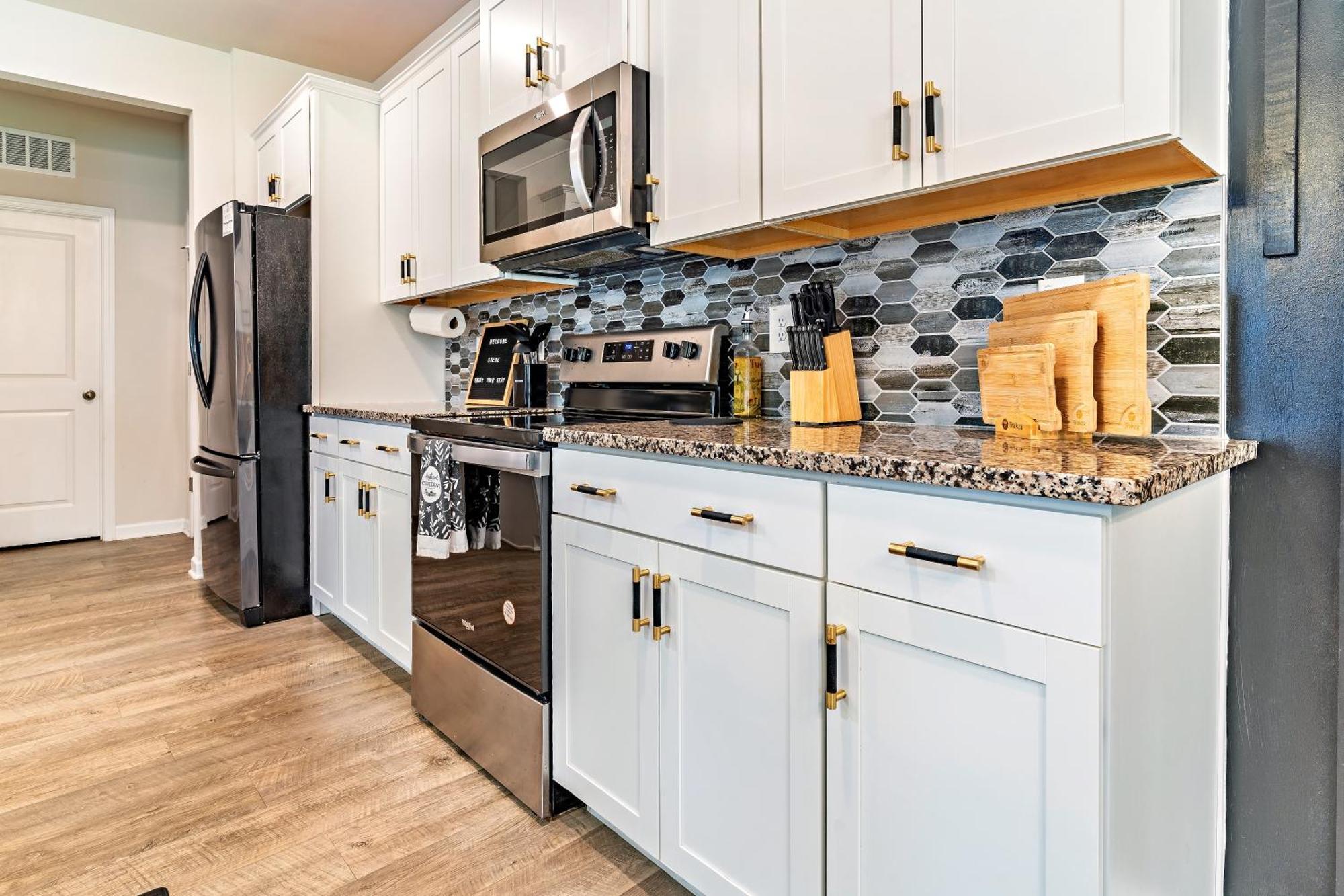 Вилла Raleigh Luxe Family Retreat- 15 Min To Downtown, Kids Gear, Fast Wifi For Wfh, Ev & Pet Friendly Экстерьер фото