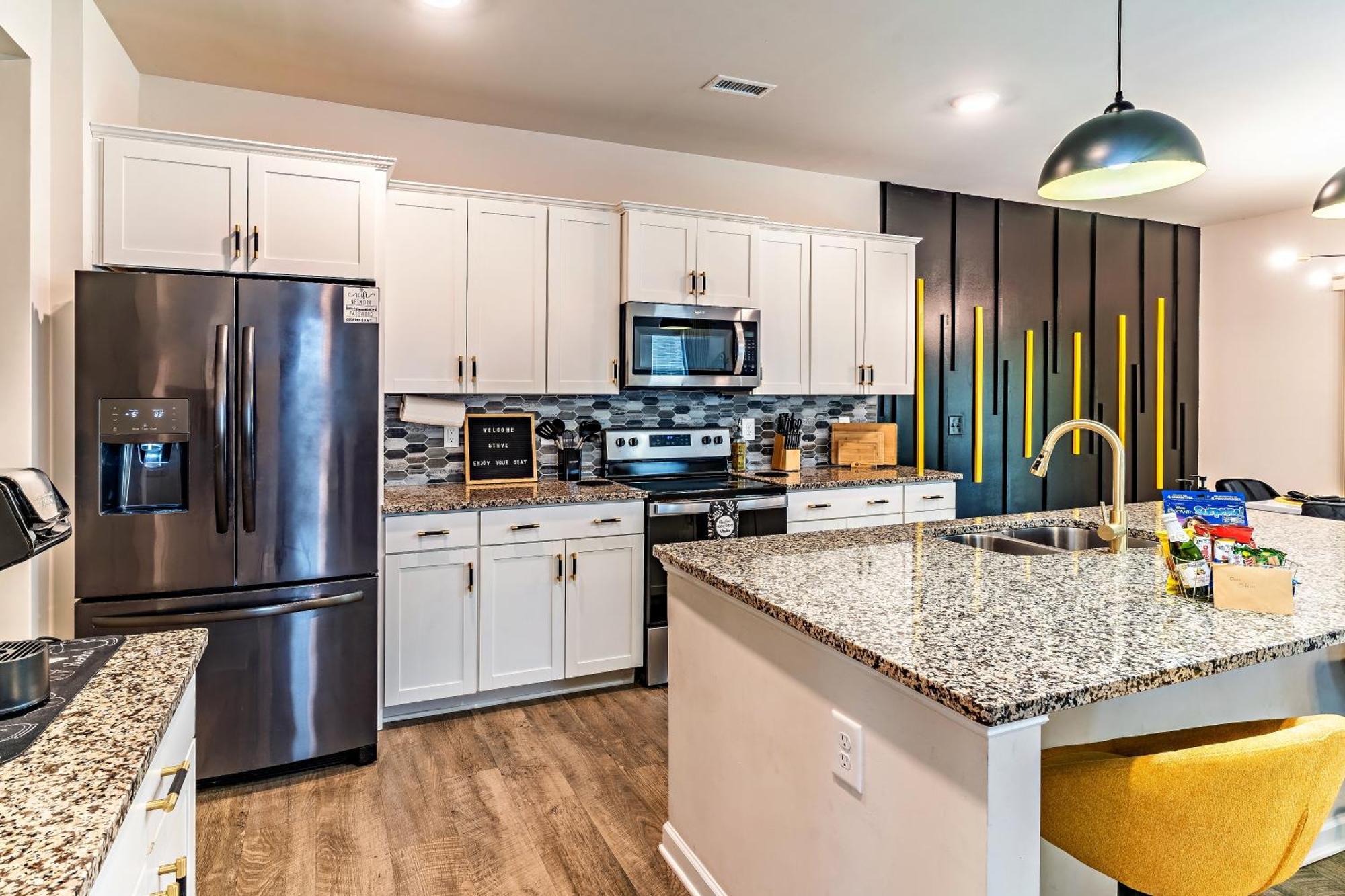 Вилла Raleigh Luxe Family Retreat- 15 Min To Downtown, Kids Gear, Fast Wifi For Wfh, Ev & Pet Friendly Экстерьер фото