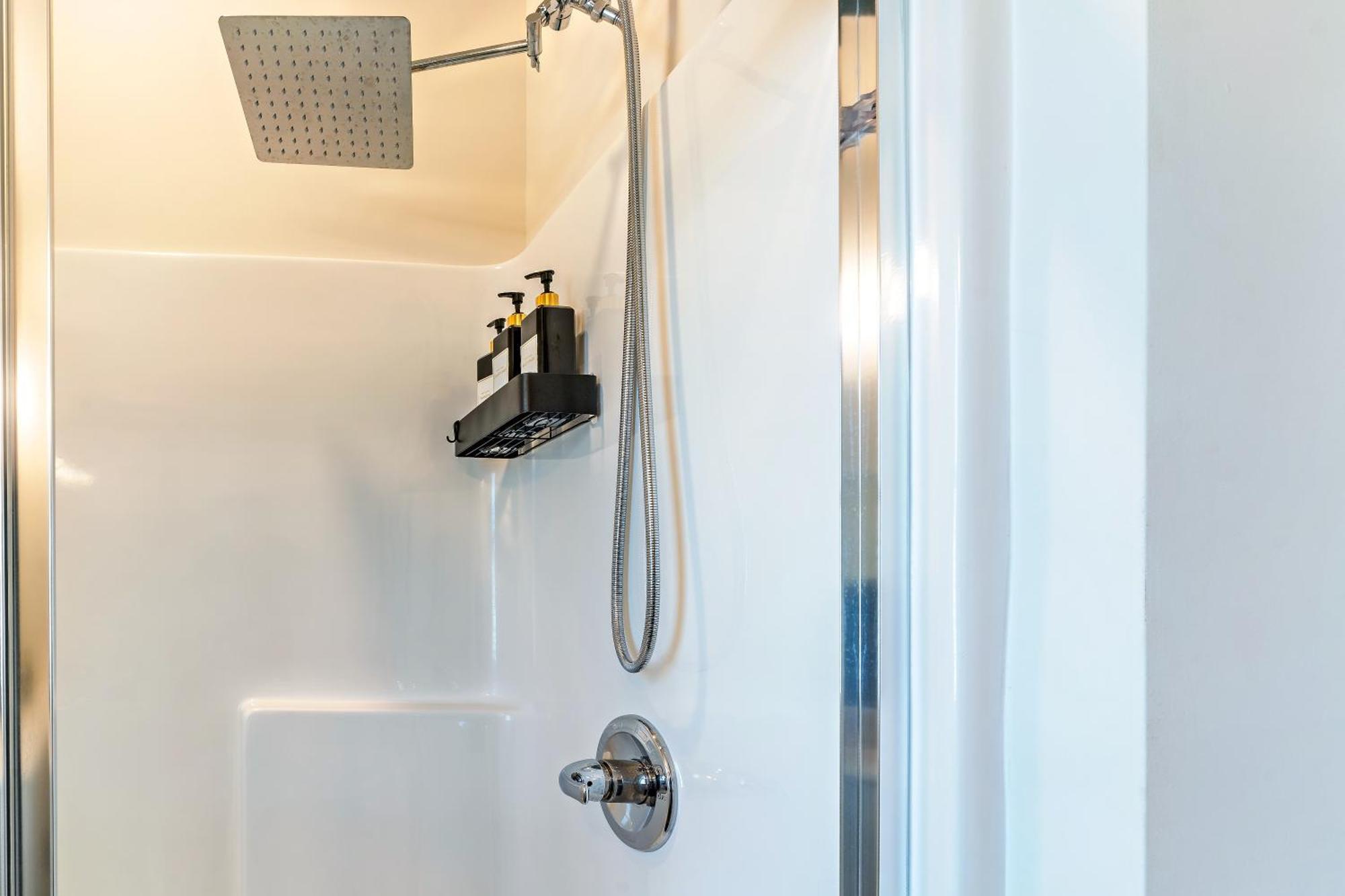 Вилла Raleigh Luxe Family Retreat- 15 Min To Downtown, Kids Gear, Fast Wifi For Wfh, Ev & Pet Friendly Экстерьер фото